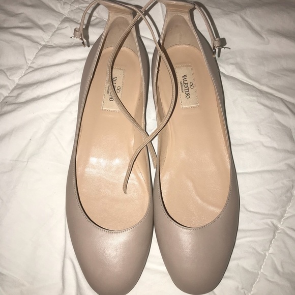 ❌SOLD❌ NIB! Valentino Garavani Ballerina Flat - Picture 3 of 4